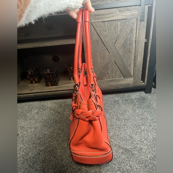 Beautiful Pre-Loved Coach Bag - Picture 3 of 12